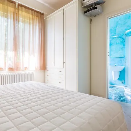 Torre Degli Ulivi Bed & Breakfast