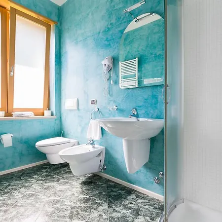 Torre Degli Ulivi Bed & Breakfast *