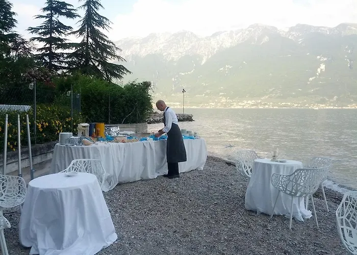 Oda ve Kahvaltı Torre Degli Ulivi Tignale
