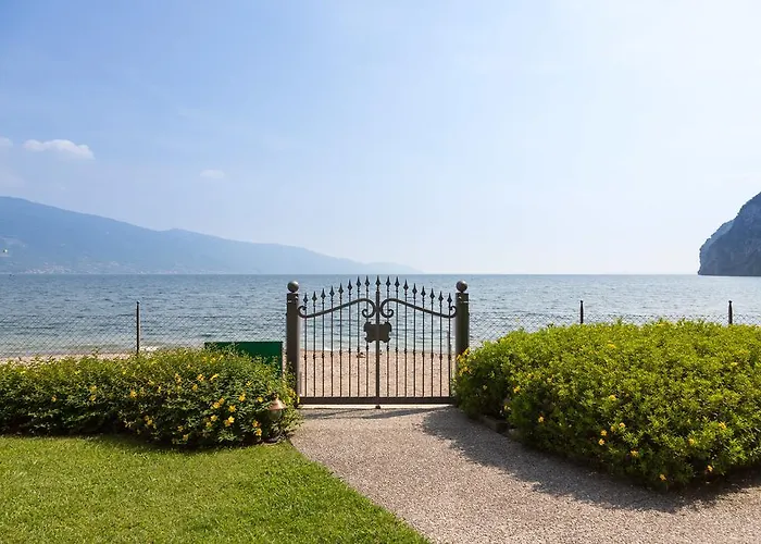 Torre Degli Ulivi Oda ve Kahvaltı 4*