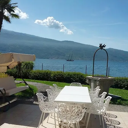 Torre Degli Ulivi تينيالي